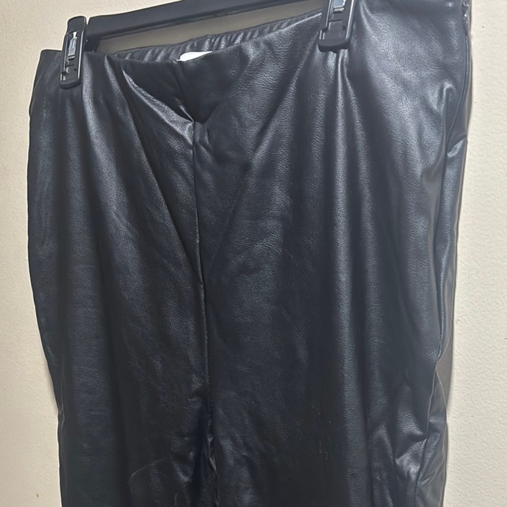 JustFab Black Faux Leather Jeggings